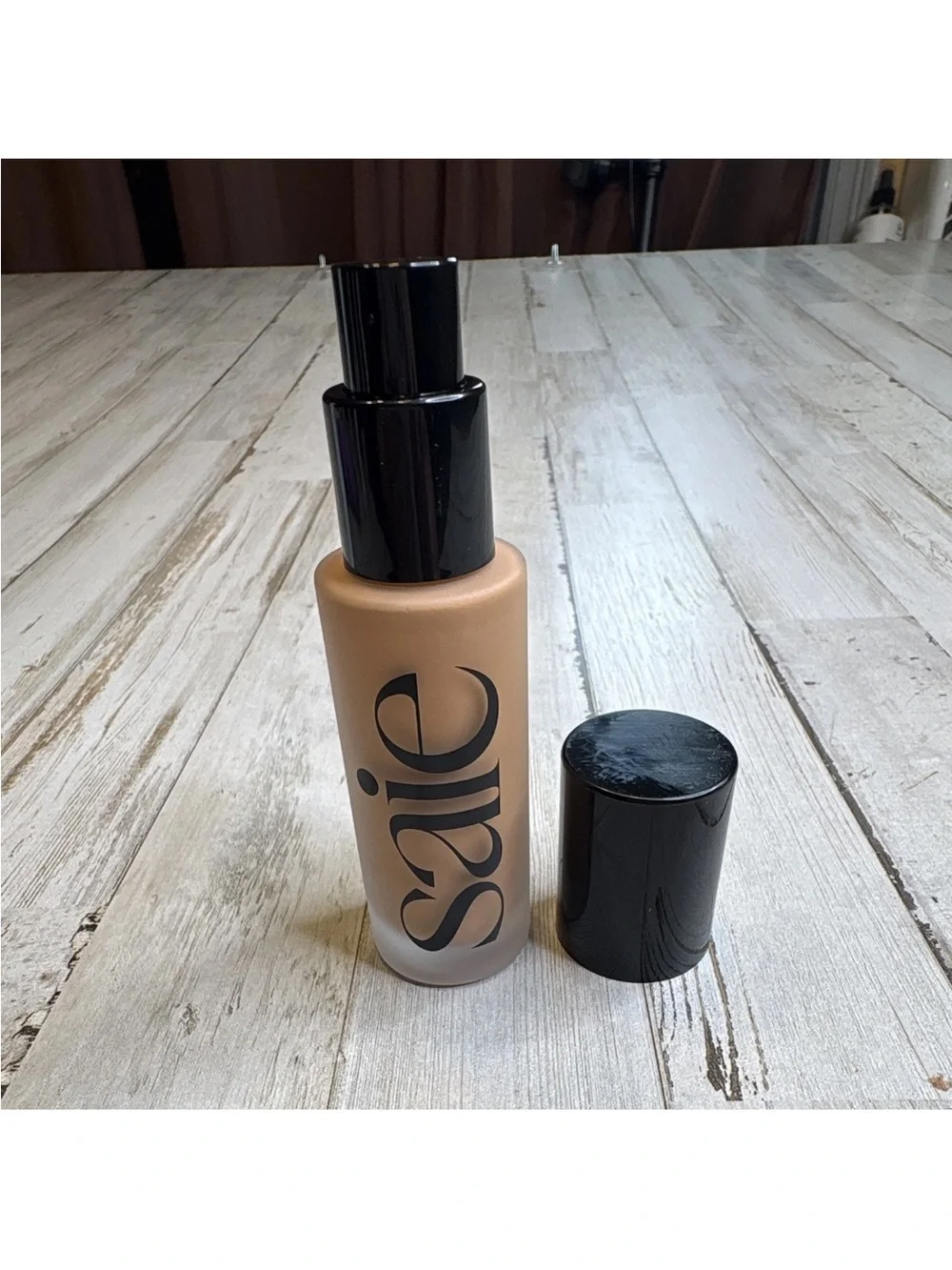Saie Glowy Super Skin Liquid Foundation Shade 17 30 mL / 1.0 fl oz